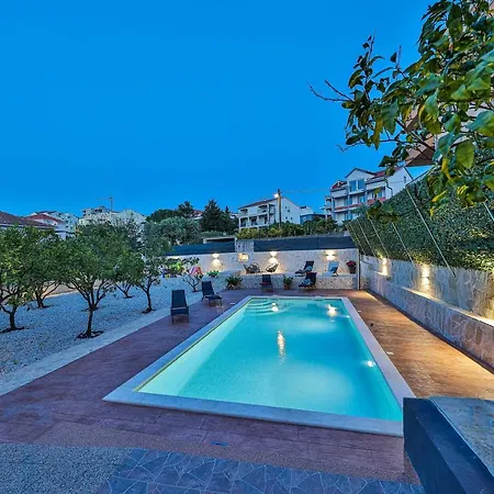 Sea Stone House