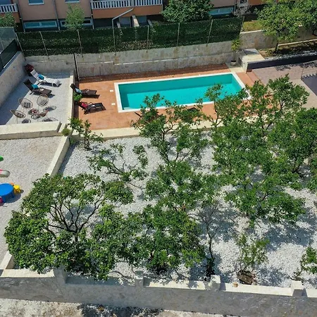 Sea Stone House אוקרוג גורניי